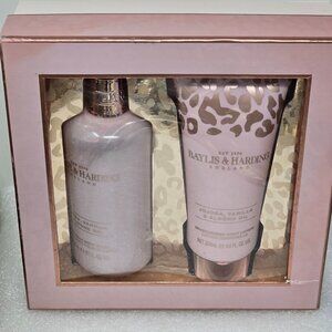Baylis & Harding Jojoba Vanilla & Almond Oil Body Wash & Lotion Set 300ml/200ml